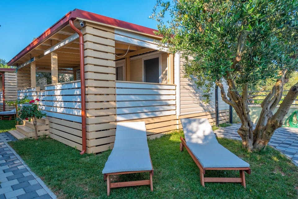 Property building, Garden