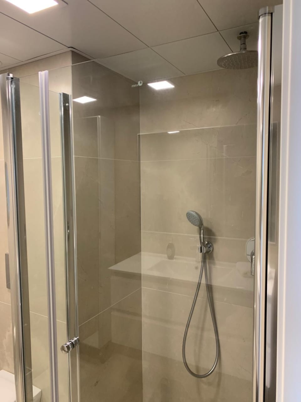 Different Atmosphere Suite Apartment in Haifa District
