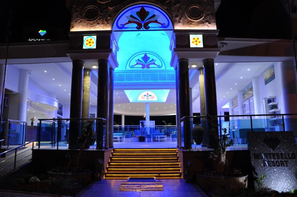 Facade/entrance, Lobby or reception