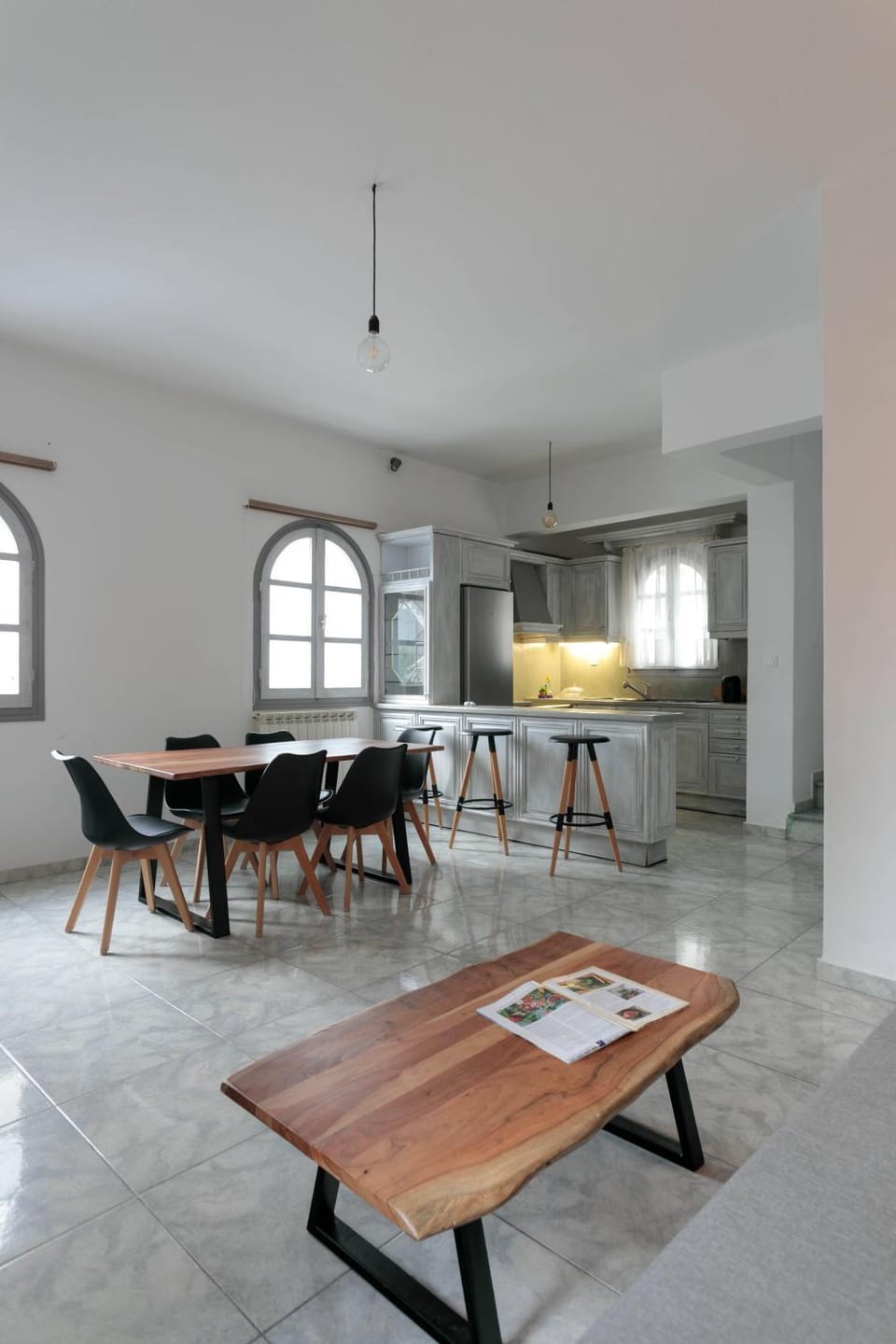 Kitchen or kitchenette, Living room