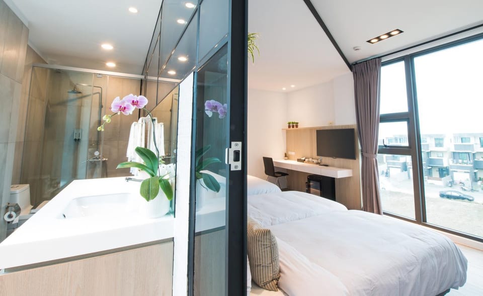 Bathroom, Bedroom