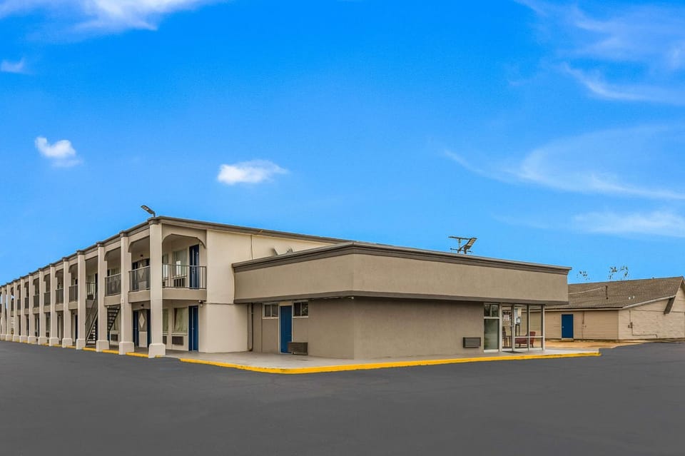 Property building, On site