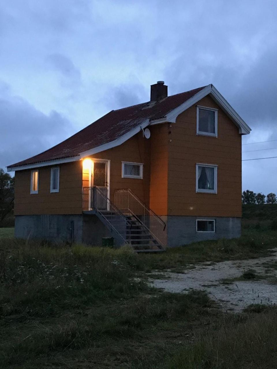 Bogstrand, Dverbergveien 11, 8485 Dverberg House in Nordland, Norway
