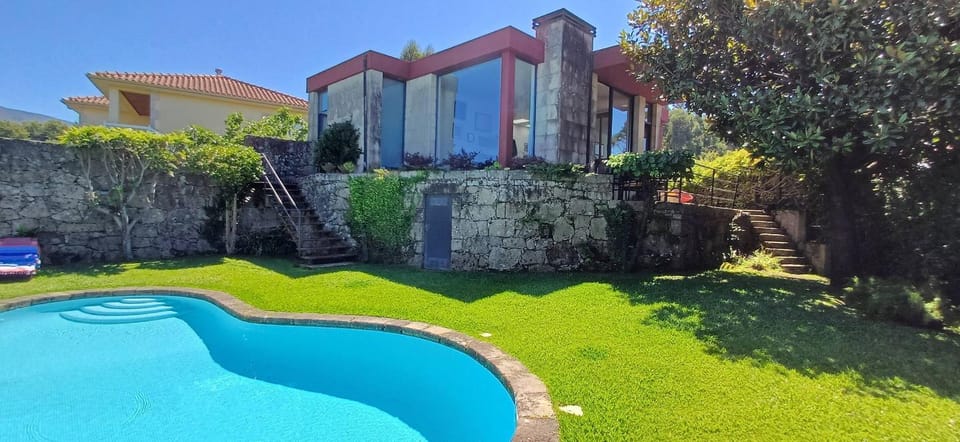 Property building, Facade/entrance, Off site