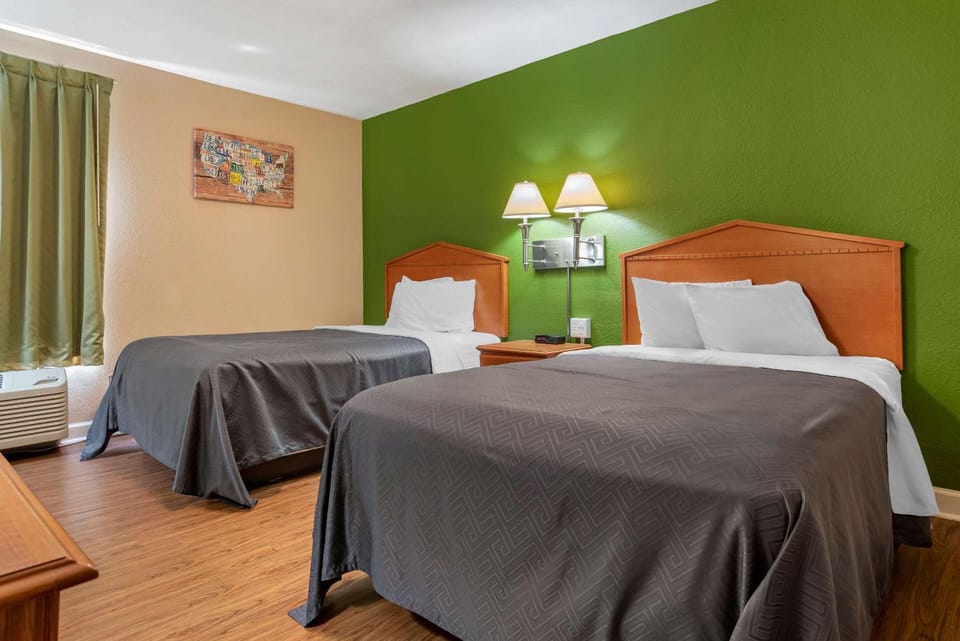 Photo of the whole room, On site