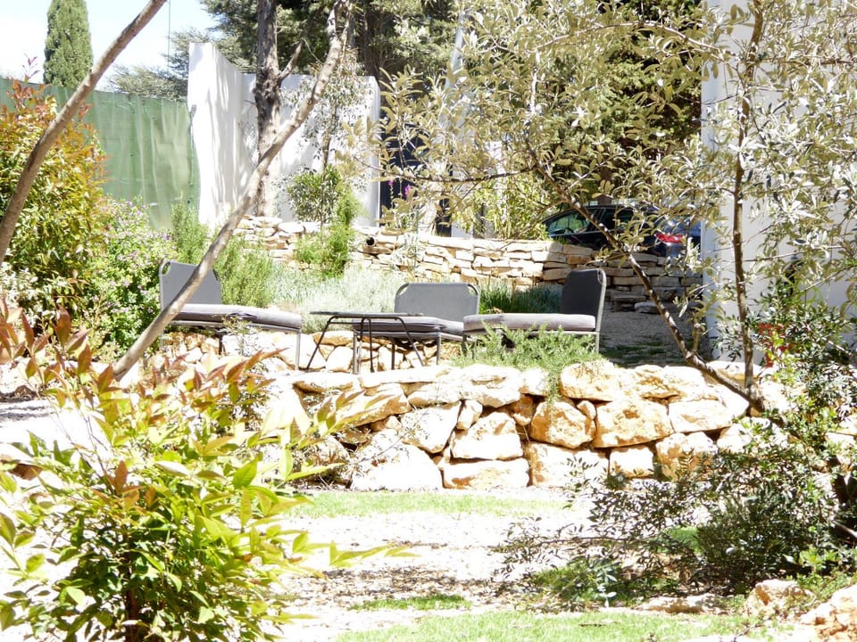 Villa Lucienne Bandol, T2, 4 étoiles avec garage, calanques House in French Riviera
