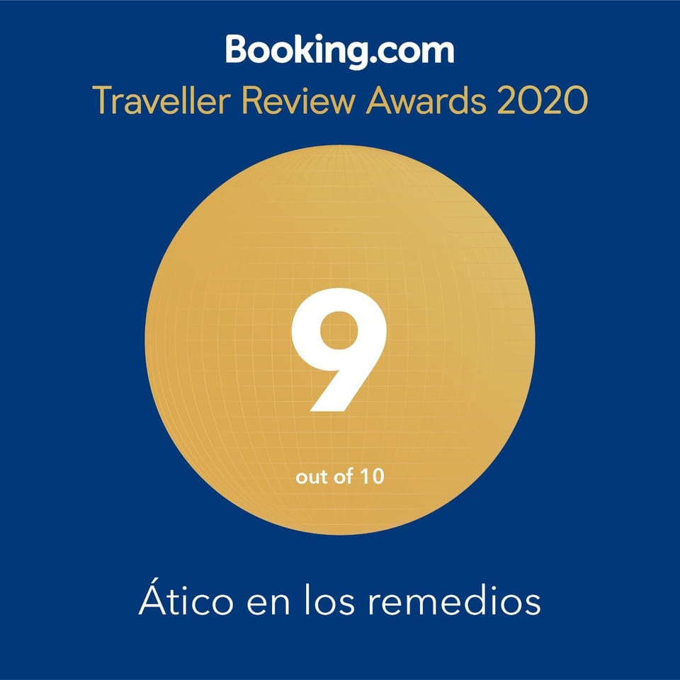 Ático en los remedios Apartment in Seville