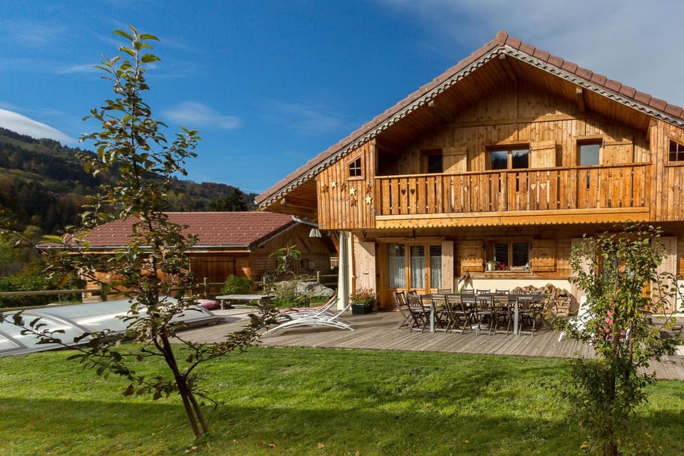 Property building, Patio, BBQ facilities, Garden, Balcony/Terrace, Swimming pool