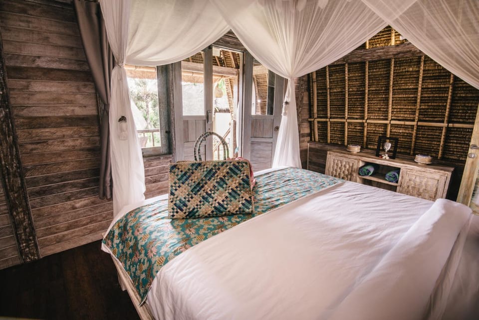 Bed, Photo of the whole room