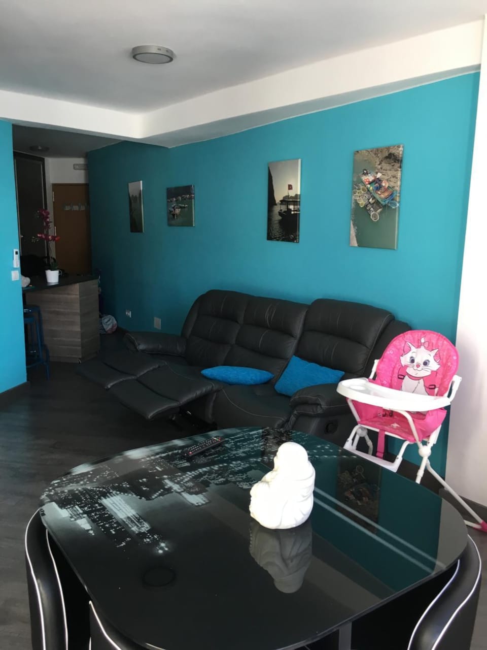 Living room, On site