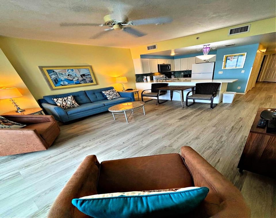 Wyndham Ocean Walk 703 - Vacation in Comfort and luxury 1BR Oceanfront Apartment in Florida