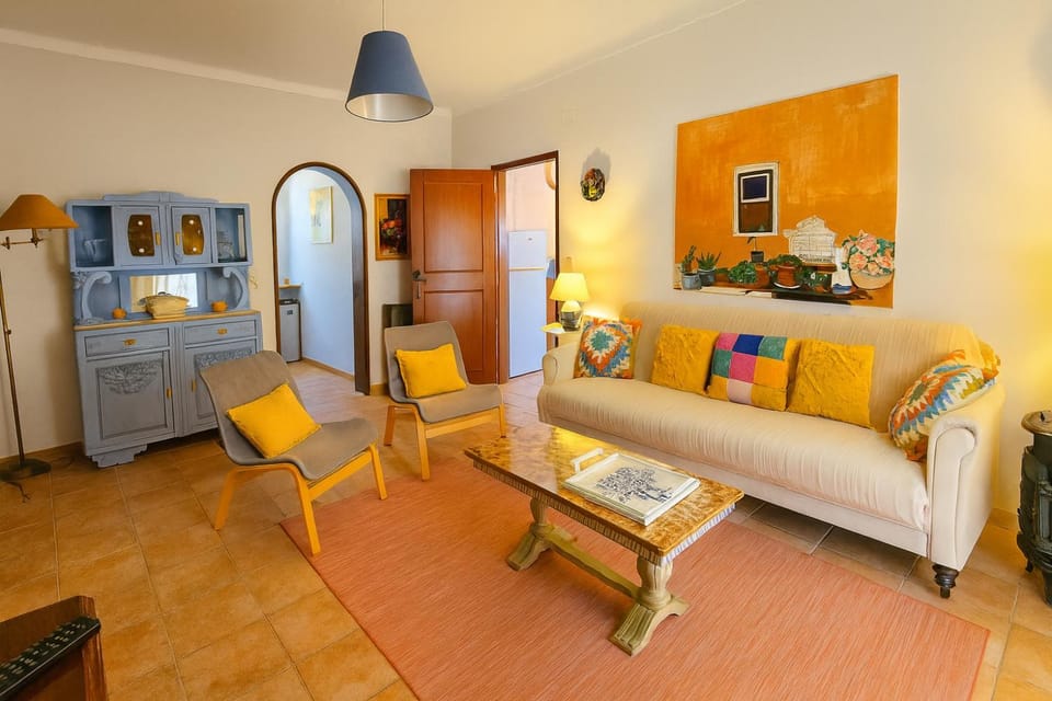 TV and multimedia, Living room, Seating area, pet friendly