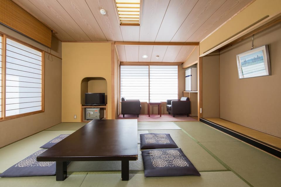 Itoen Hotel Asamanoyu Ryokan in Nagano Prefecture