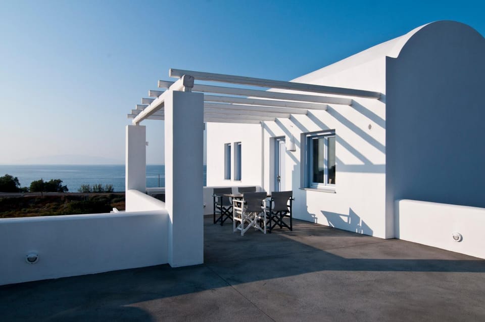 Patio, Day