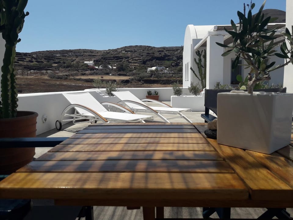 Day, Natural landscape, View (from property/room), Balcony/Terrace, sunbed