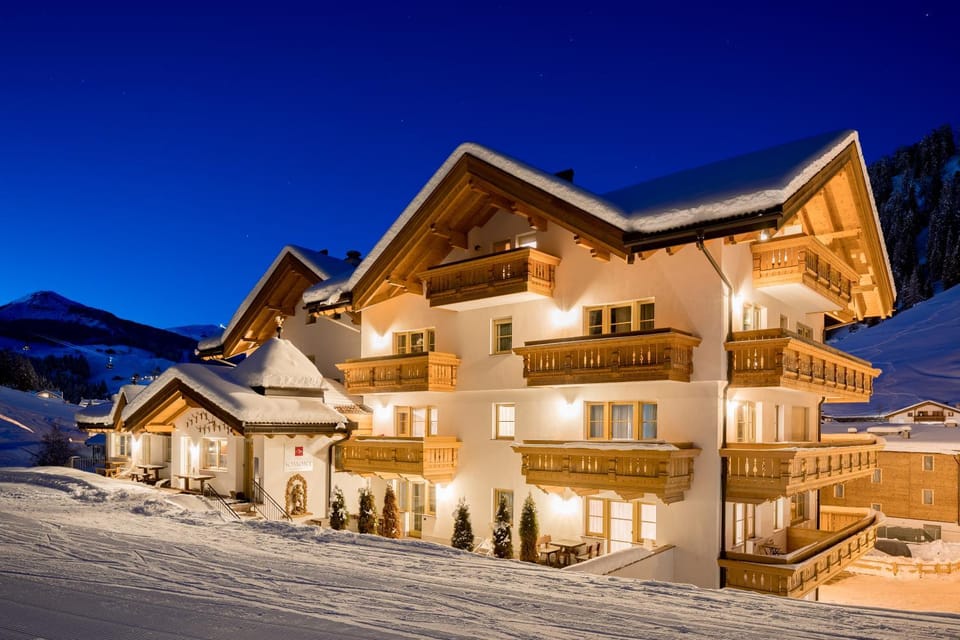 Hotel Somont Hotel in Sëlva