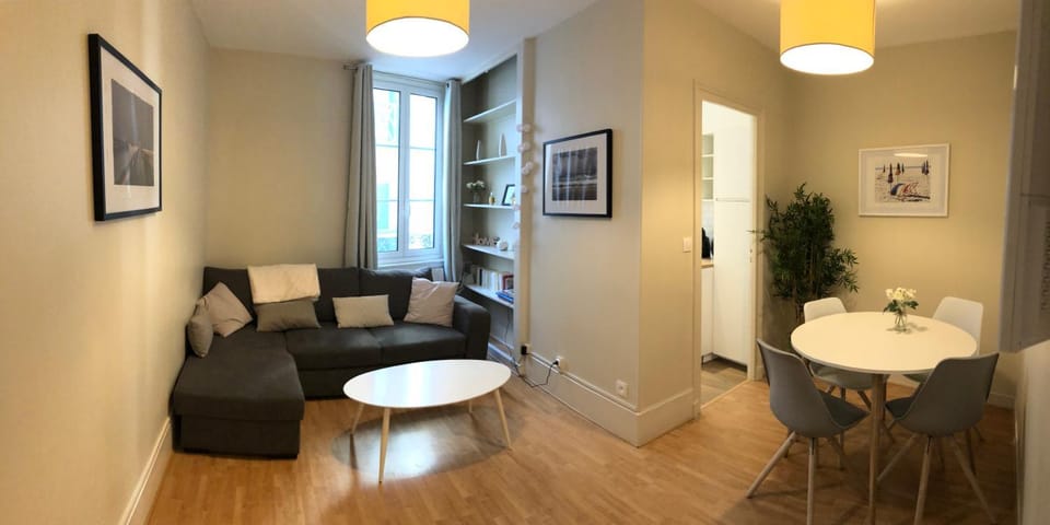 TV and multimedia, Living room, Dining area