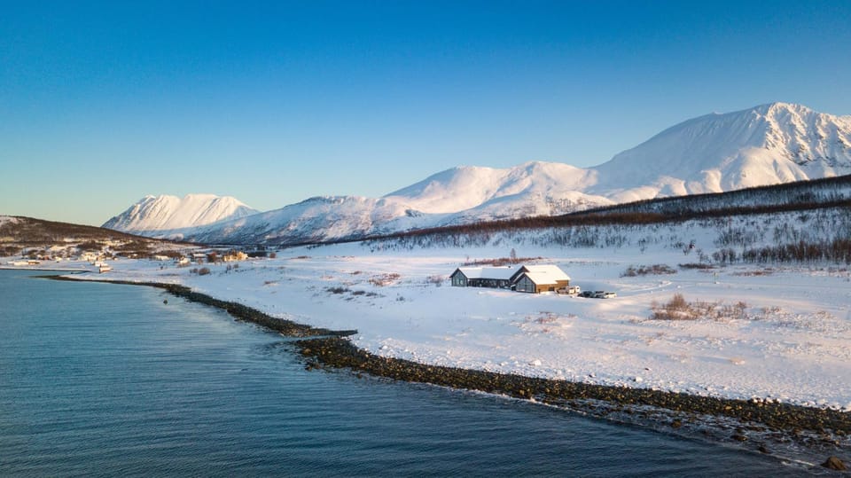 Property building, Day, Natural landscape, Winter, Mountain view, Sea view