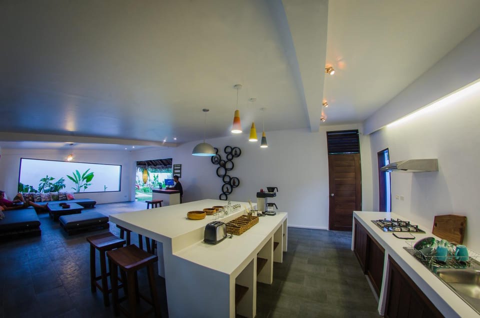 Communal lounge/ TV room, Lobby or reception, Communal kitchen
