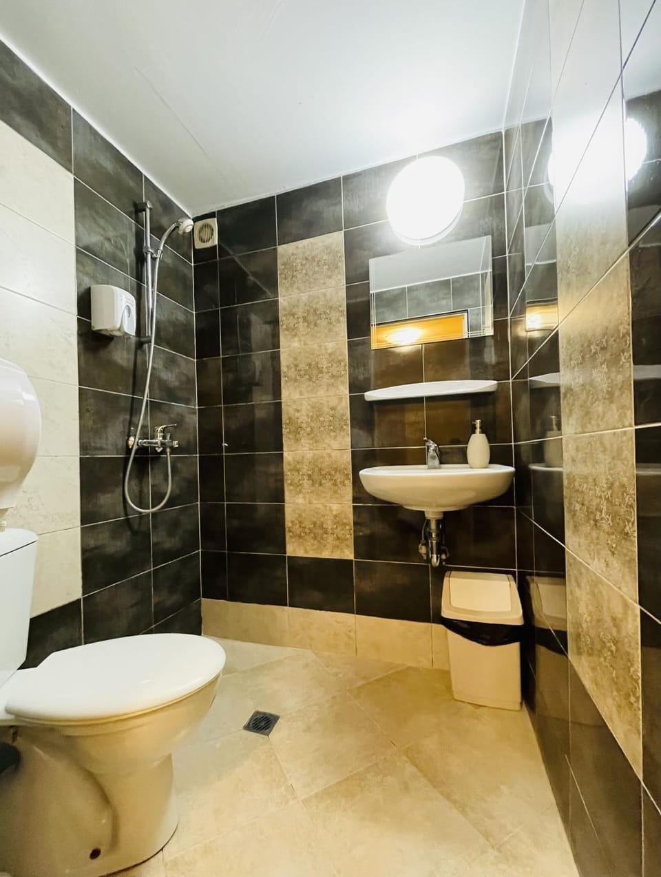 Shower, Toilet, Bathroom
