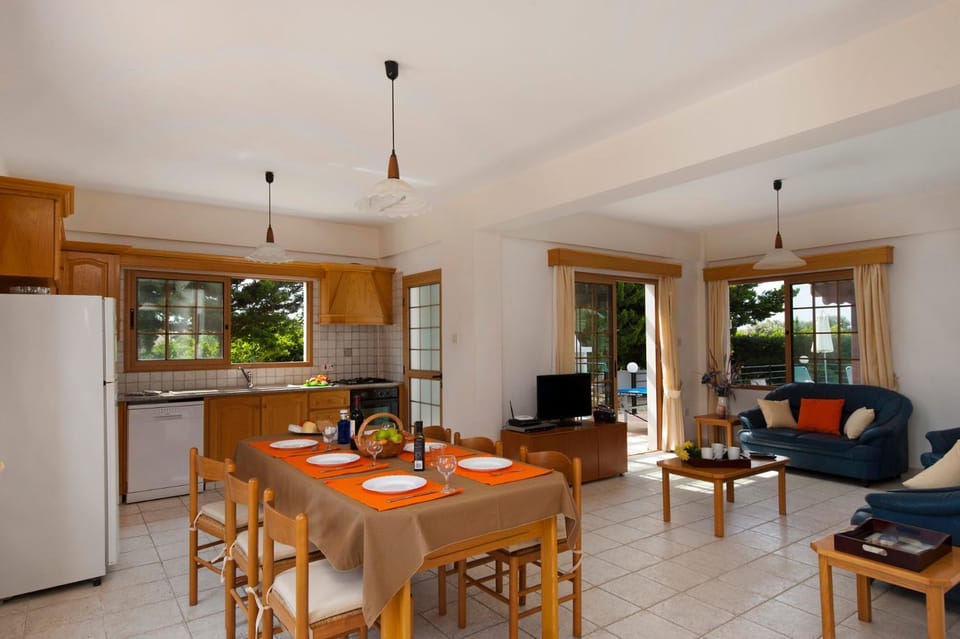 Panareti Coral Bay Villas Resort in Peyia