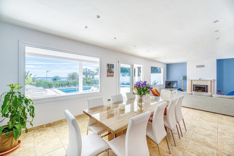Living room, Seating area, Dining area, Garden view, Pool view, Sea view
