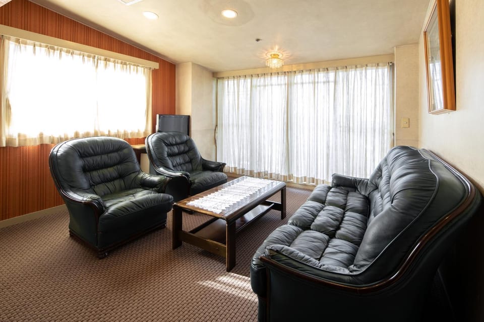 Living room, Photo of the whole room