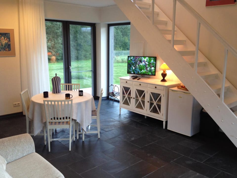 TV and multimedia, Living room, Seating area, Dining area, Garden view, Garden view