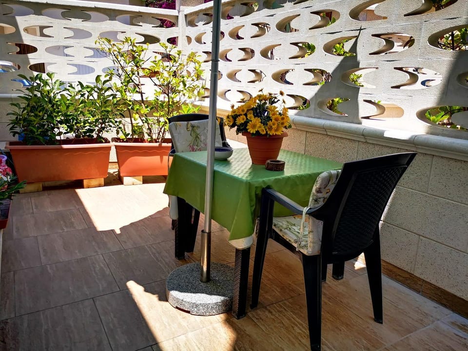 Garden, Balcony/Terrace