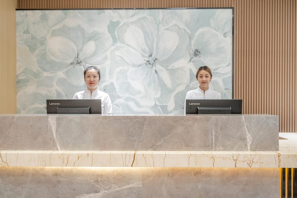 Lobby or reception, Lobby or reception