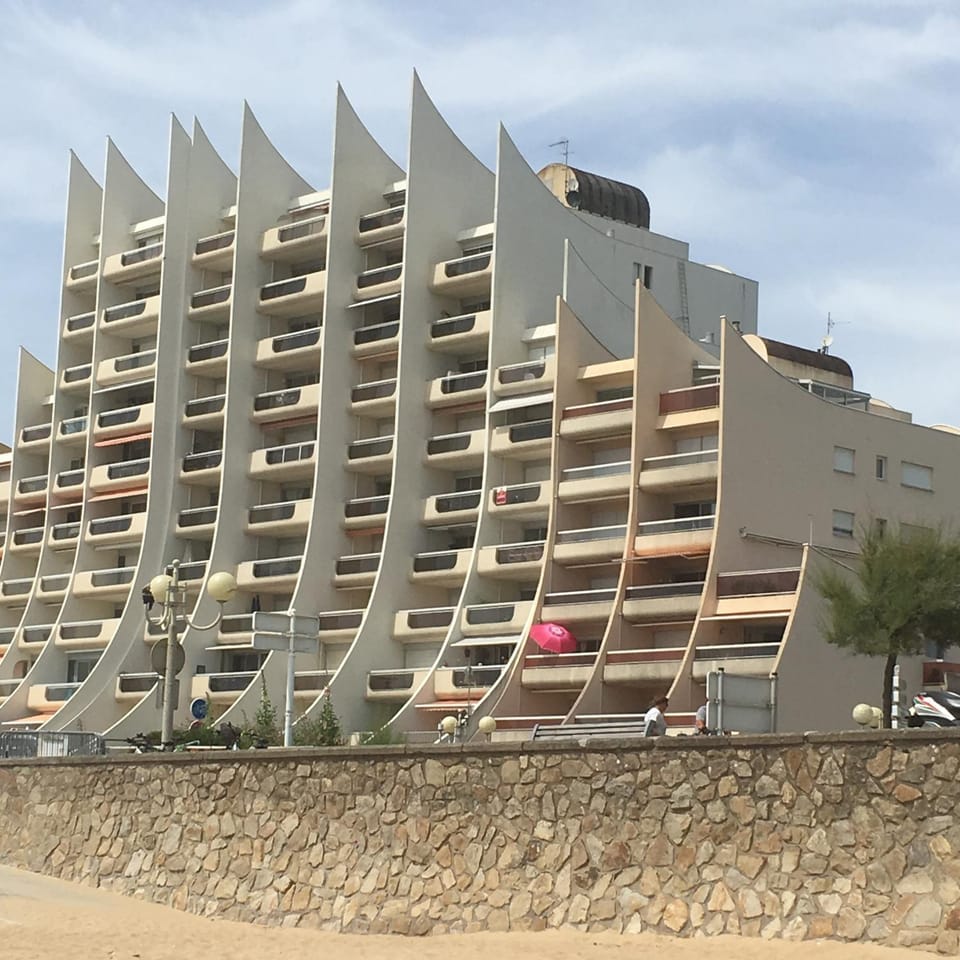Property building, Facade/entrance, Sea view