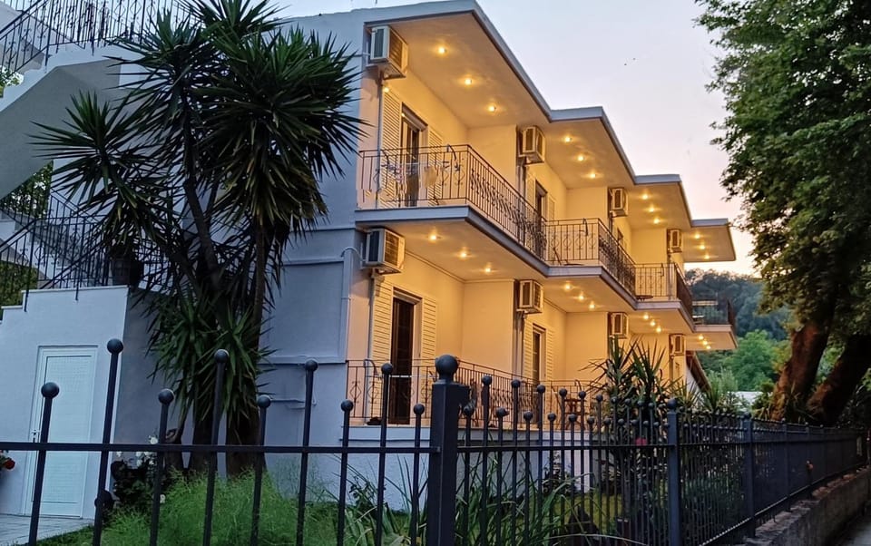 Property building, View (from property/room), Balcony/Terrace, Garden view