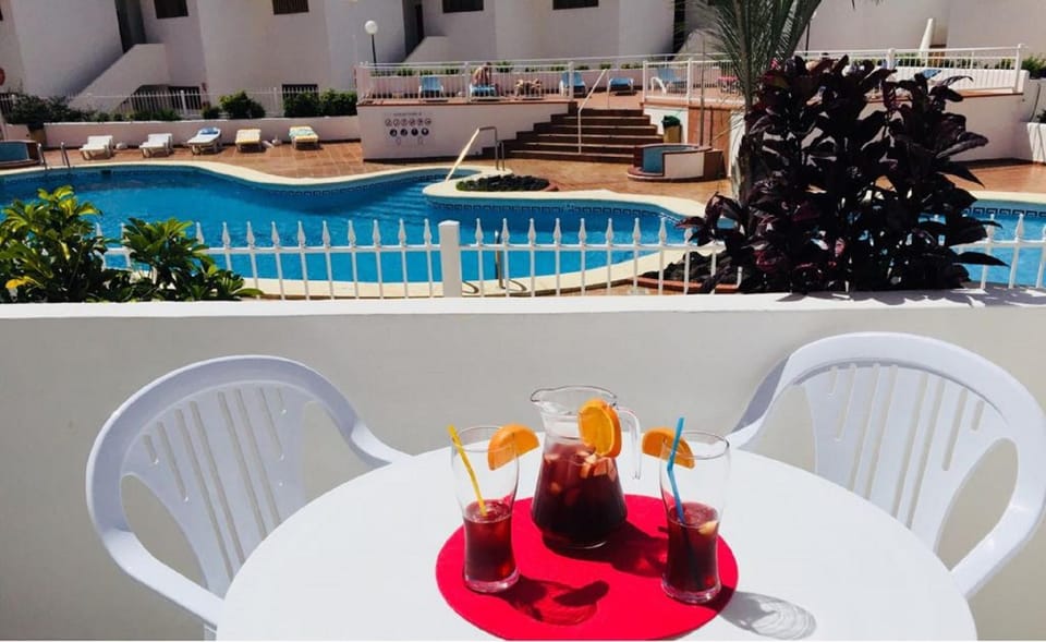 Balcony/Terrace, Pool view
