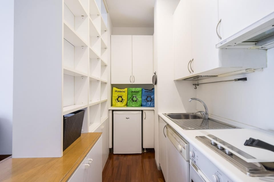 Kitchen or kitchenette, oven, stove