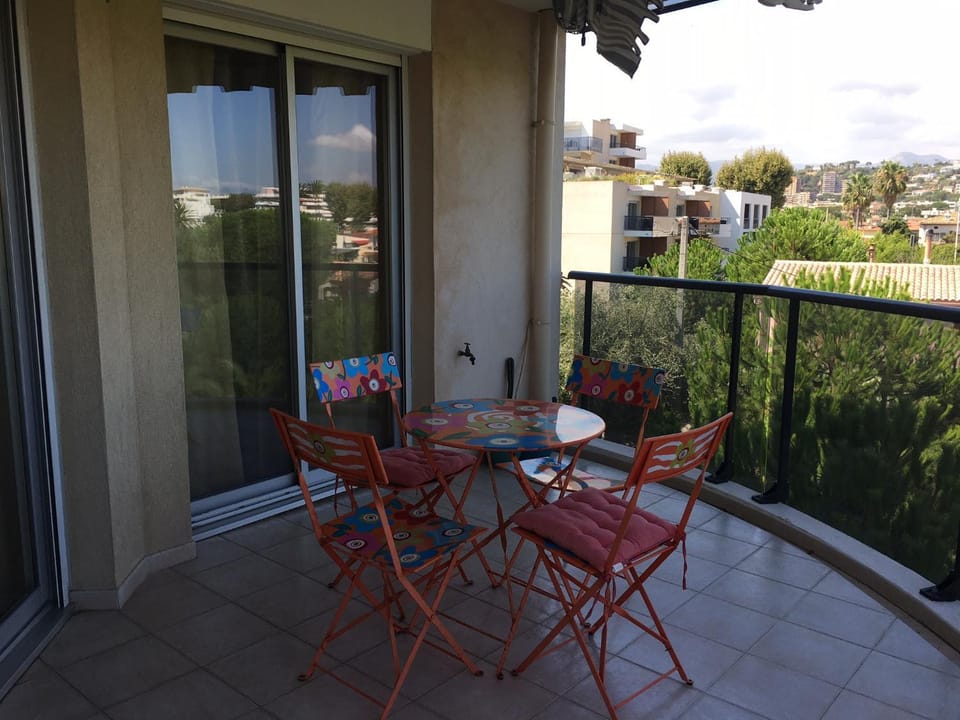Balcony/Terrace, Dining area