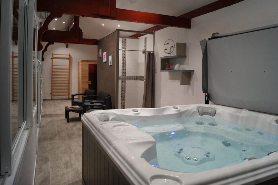 Hot Tub, Other