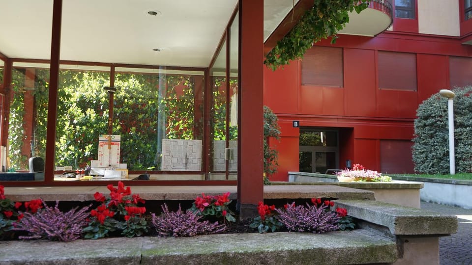 Facade/entrance, Garden