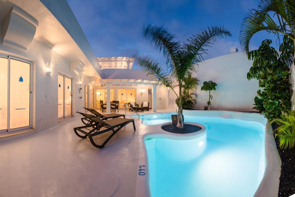 Night, Swimming pool, Swimming pool