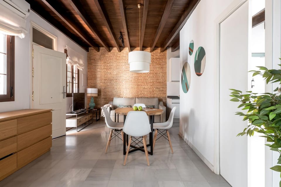 Living room, Dining area