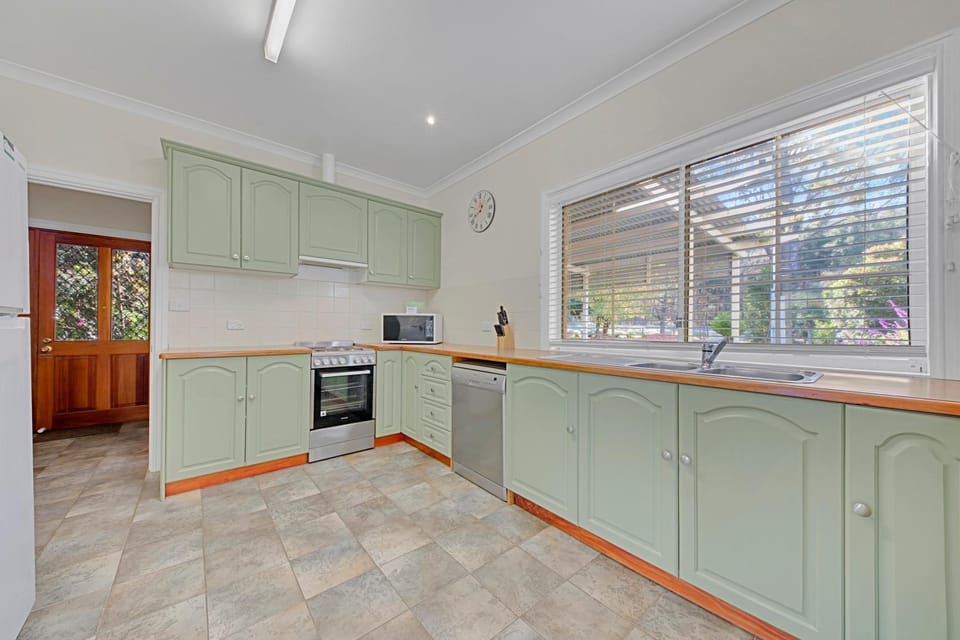 406 Back Porepunkah Road, Bright Apartment in Porepunkah