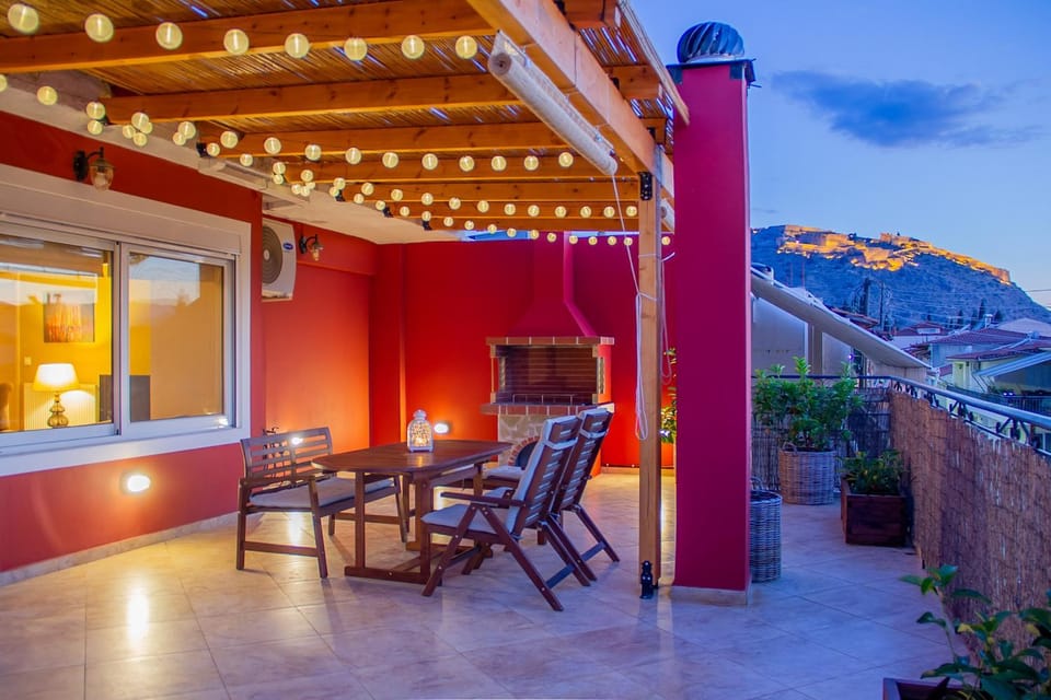 BBQ facilities, Balcony/Terrace, City view, Landmark view, Mountain view