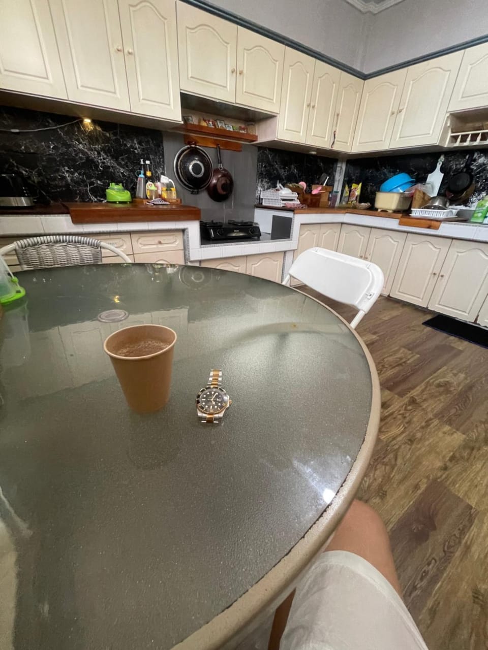 Coffee/tea facilities, Kitchen or kitchenette, Dining area