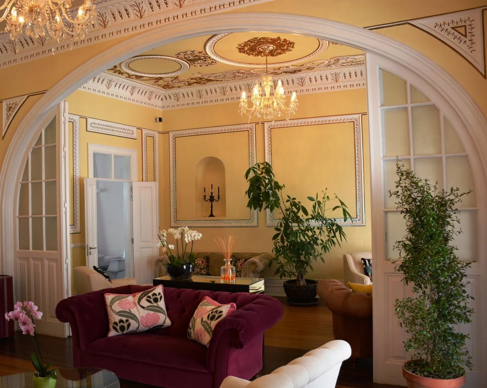Living room, Lounge or bar