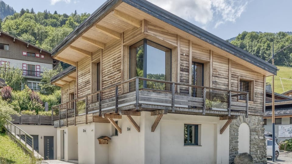 Chalet Base Camp Chalet in Les Houches