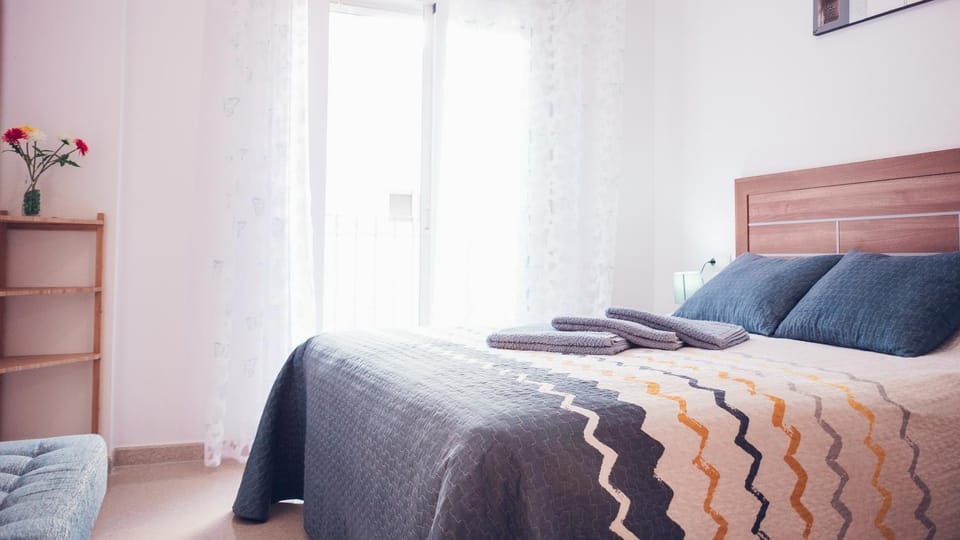 Apartamento en centro Tradicional Apartment in Alicante