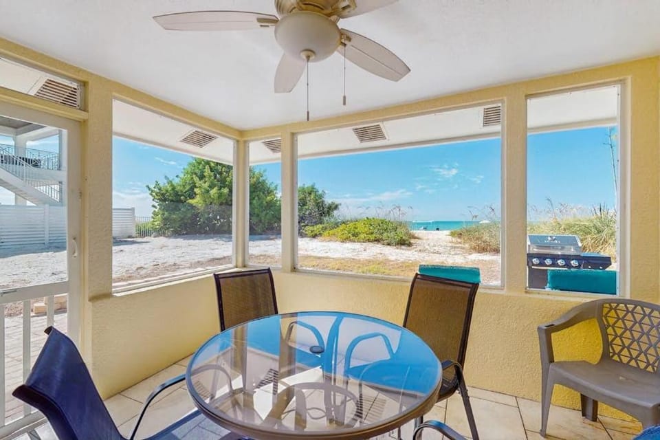 Playa Casanas South Villa in Holmes Beach
