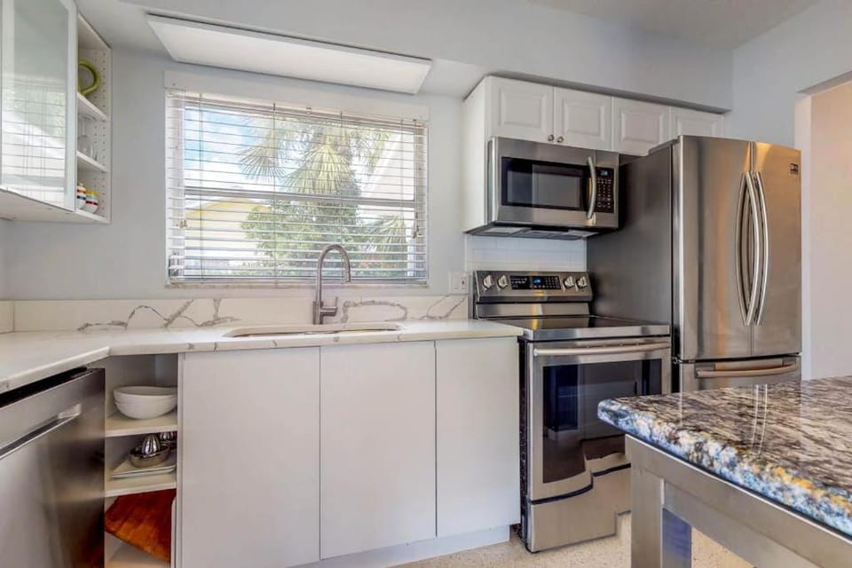 Mangrove Cottage House in Anna Maria Island