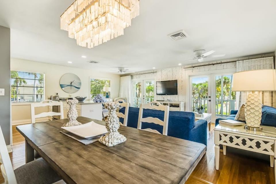 Sandy's Getaway House in Holmes Beach