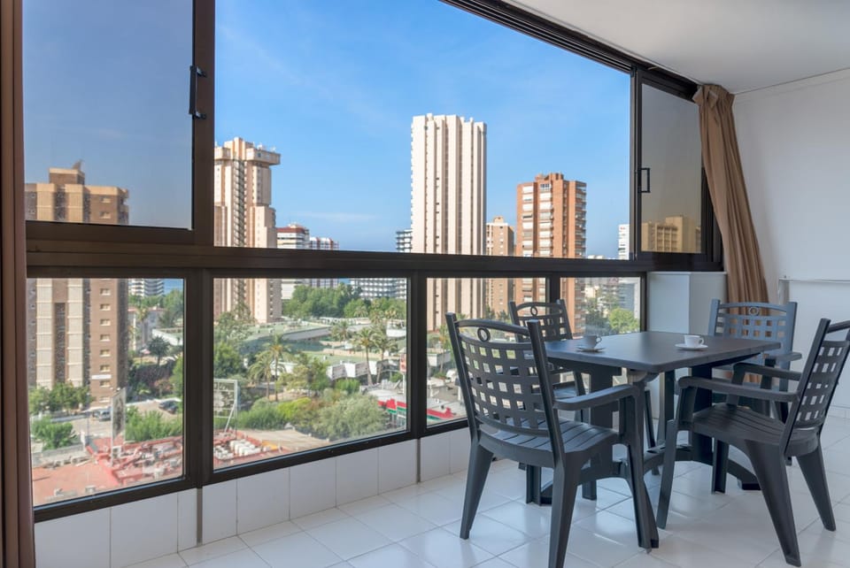 Balcony/Terrace, City view