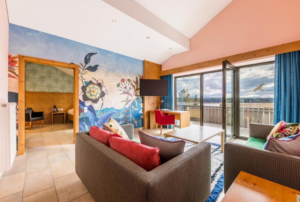 Living room, Seating area